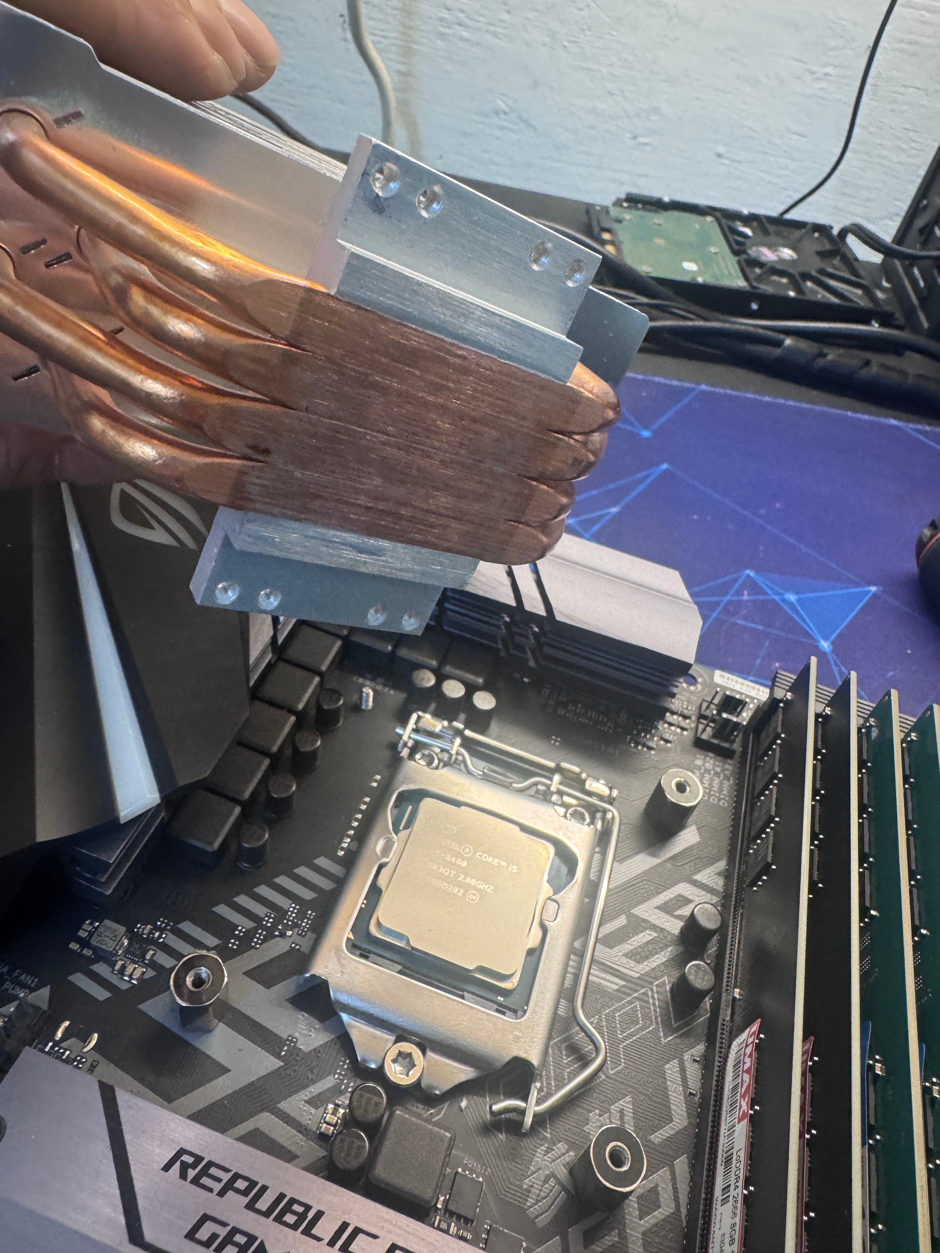 電腦 CPU 散熱膏更換