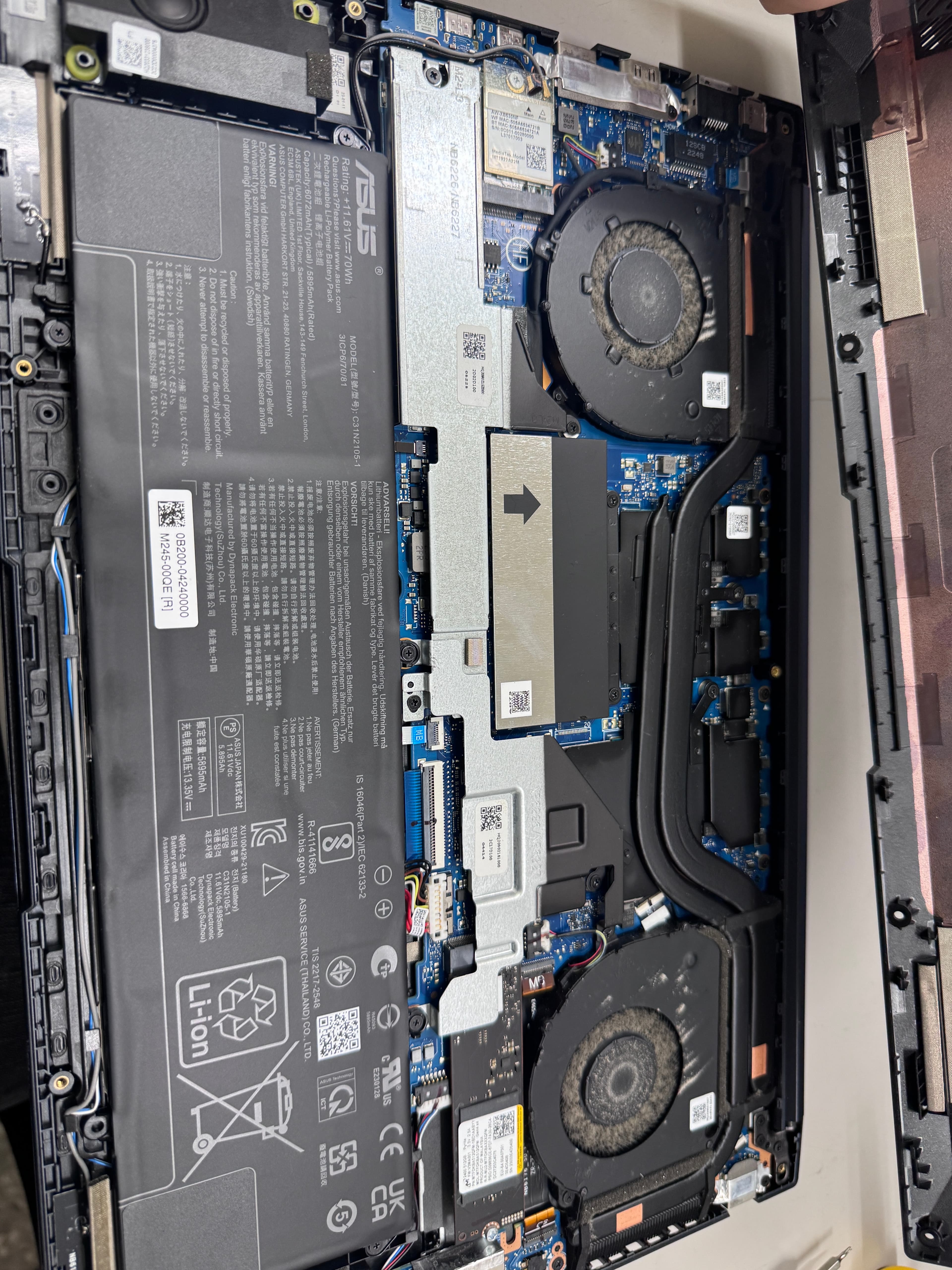 筆電內部拆機深度清潔