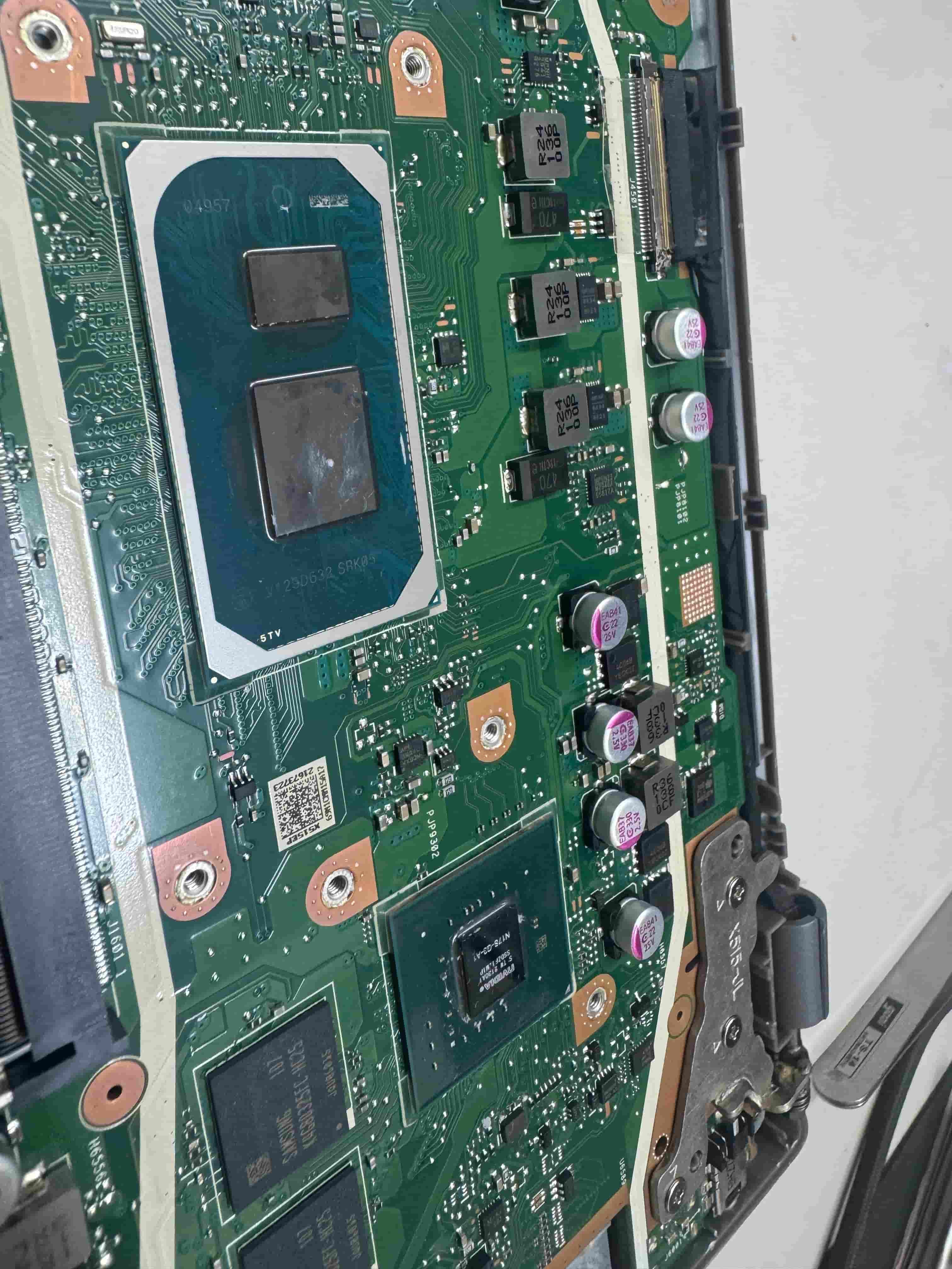 筆電 CPU 散熱膏重新塗抹